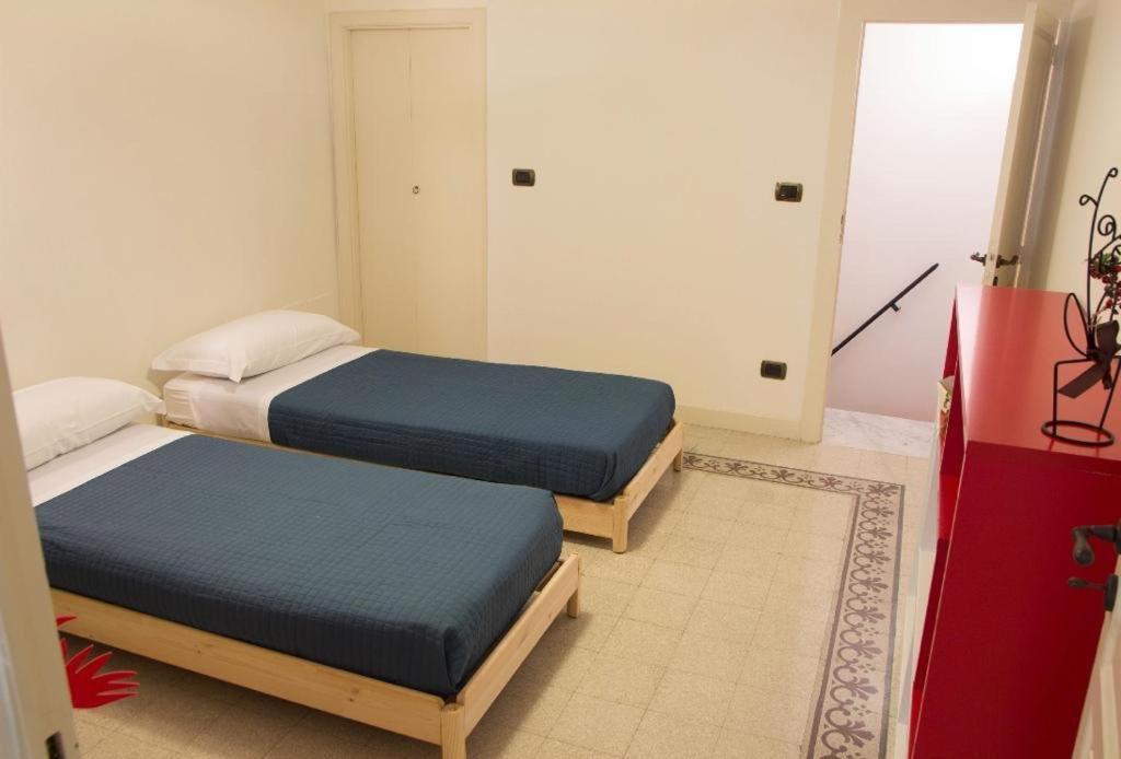 Casa Vacanze L'Altra Diaz سيراكوزا المظهر الخارجي الصورة