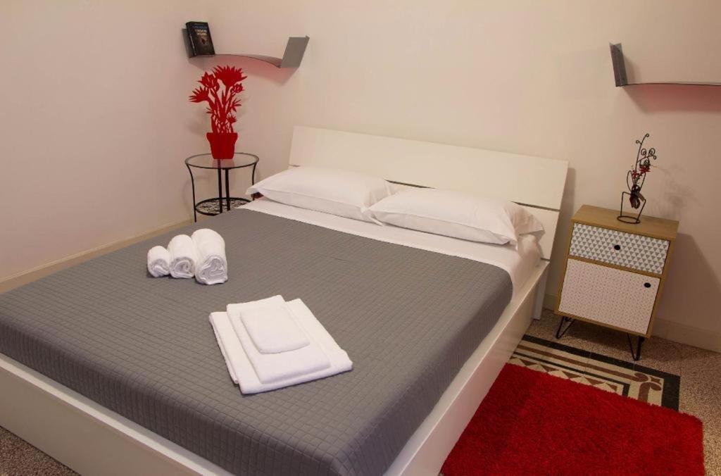 Casa Vacanze L'Altra Diaz سيراكوزا المظهر الخارجي الصورة