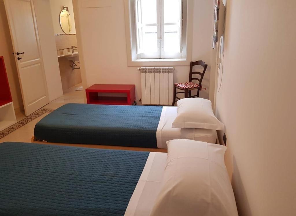 Casa Vacanze L'Altra Diaz سيراكوزا المظهر الخارجي الصورة